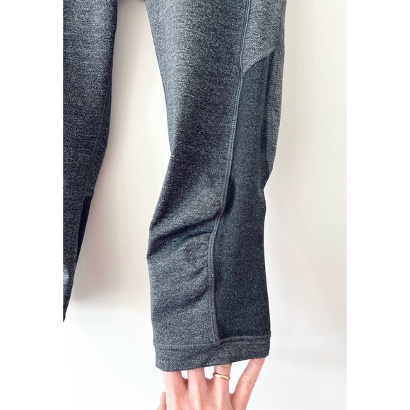 🌈 Lululemon Gear Up Crop (17") Gray w/ Mesh & Reflective Piping ⭐️ EUC - Picture 12 of 16